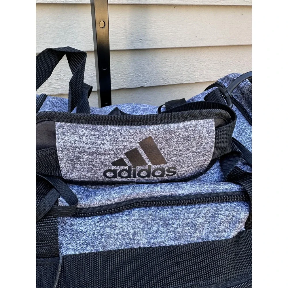 Adidas Defender IV Medium Gym Training Duffel Bag Jersey Onix Grey Padded Handle